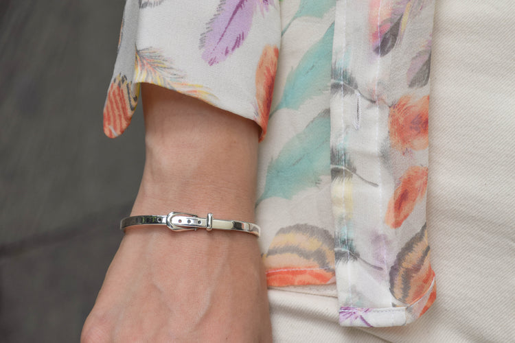 Brazalete cinturón de plata