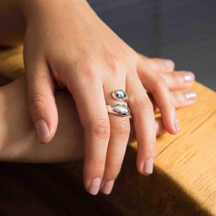 Anillo gotas de plata