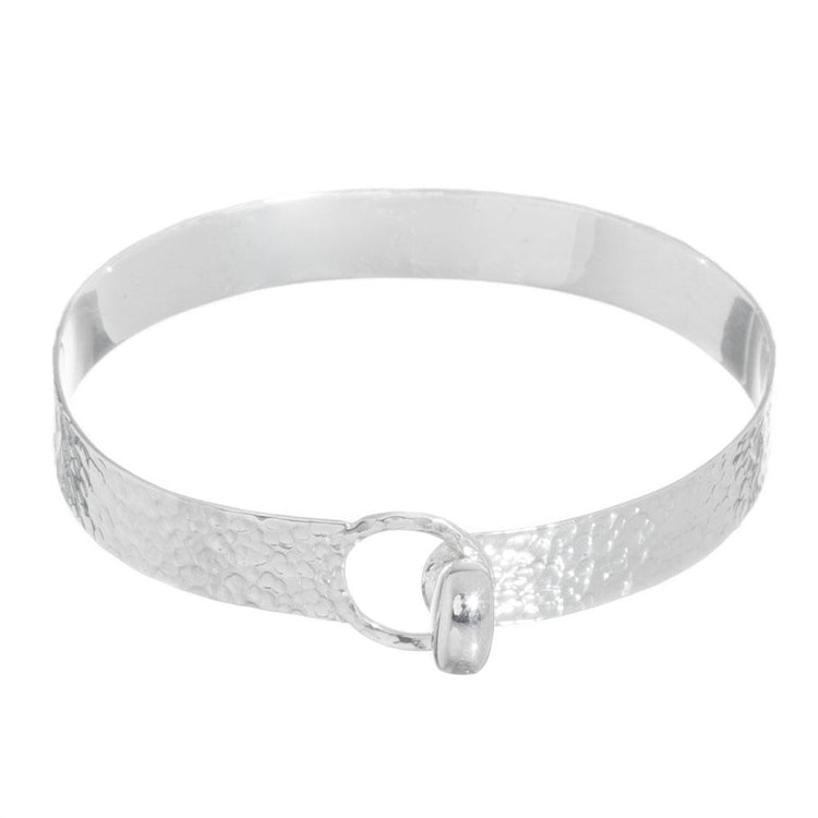 Brazalete estilo cinturón de Plata martillada
