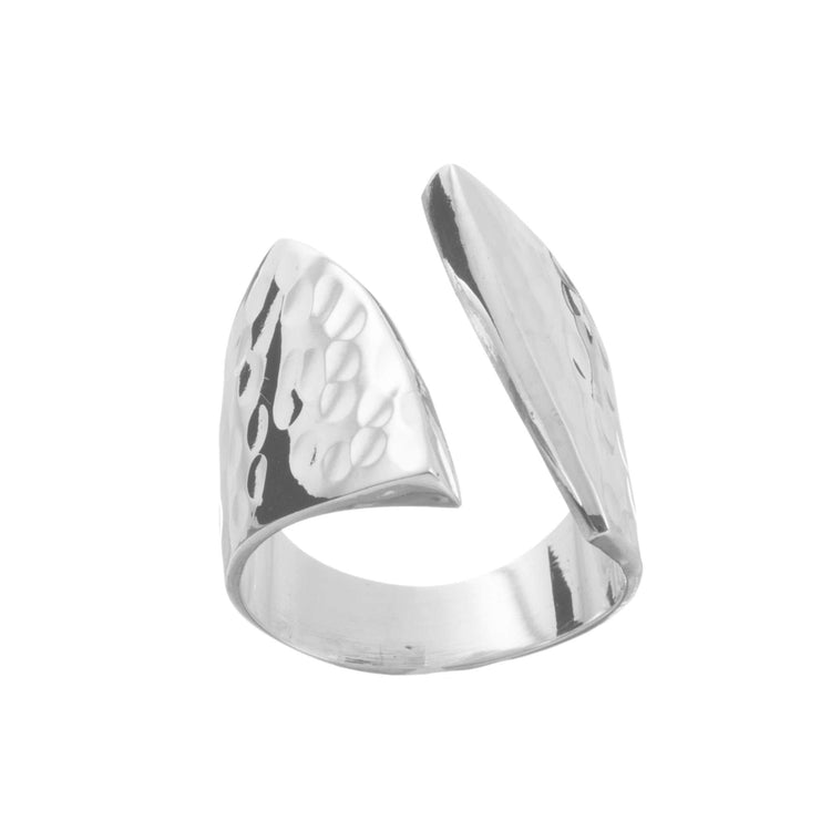 Anillo rio martillado  de plata mexicana