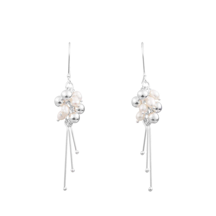 Aretes de plata con esferas y perlas