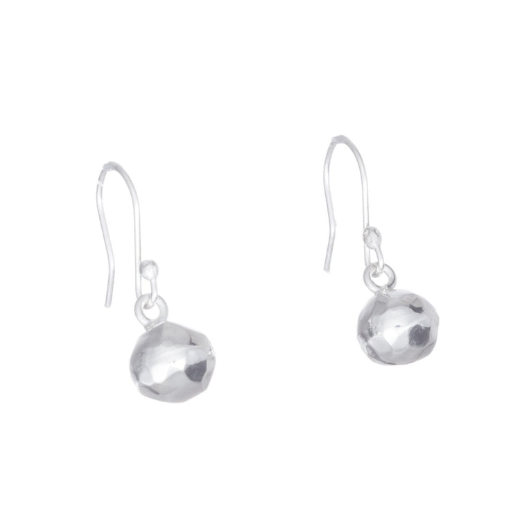 Aretes de Esfera de Plata acabado martillado o liso