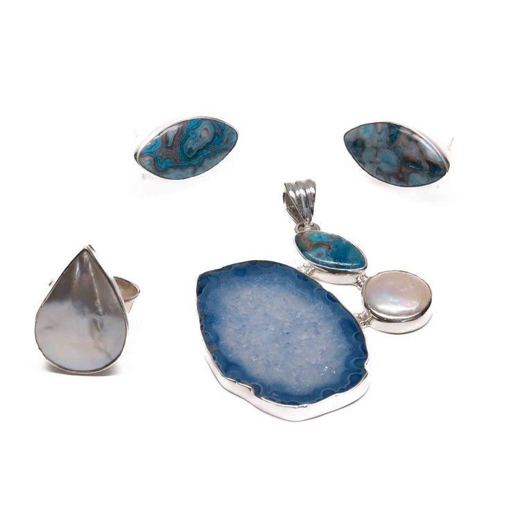 Juego Agata azul y concha nacar  y turquesa con anillo de plata mexicana
