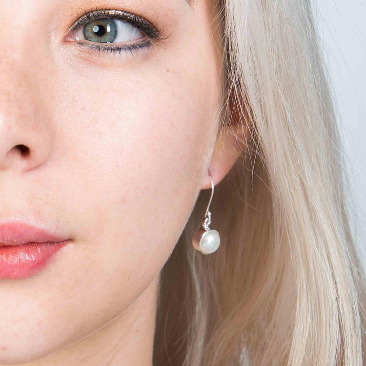 Aretes de Plata con Perlas cultivadas incrustadas