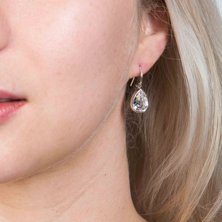 Aretes de gota con cristal facetado de Plata