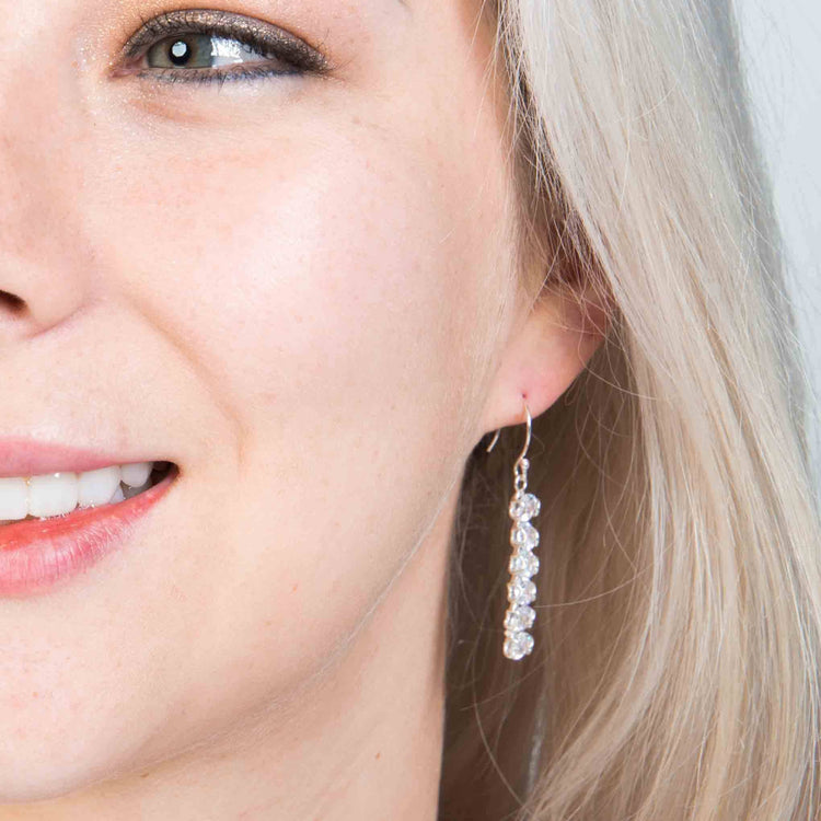 Aretes de zirconias abrazadas en plata