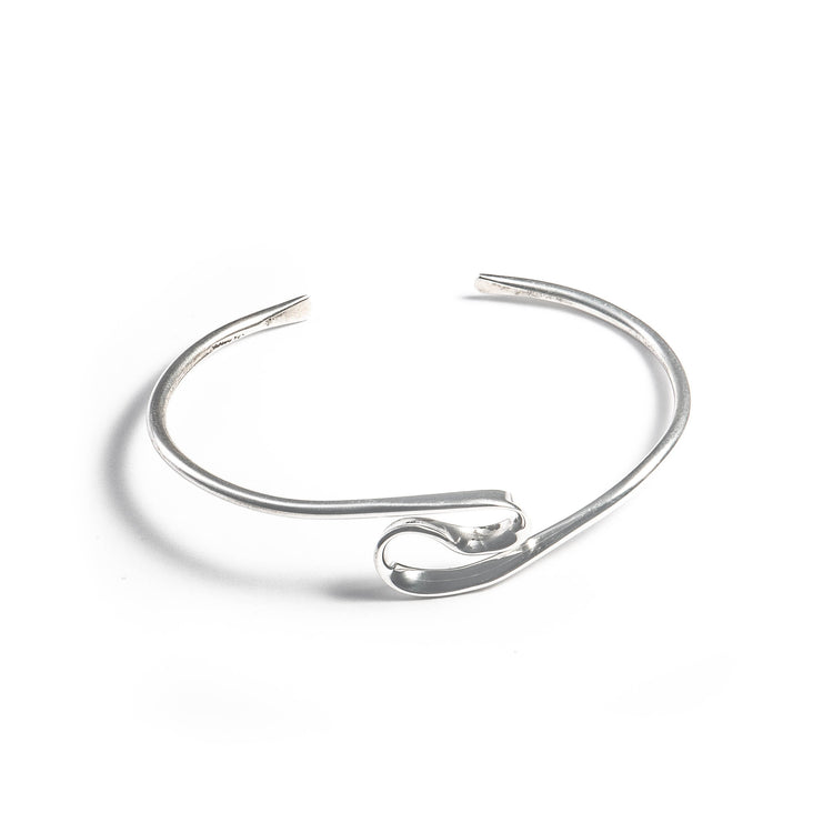 Brazalete ondulado doble de plata