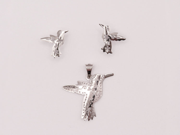 Juego plata colibrí con flores y corazones calados
