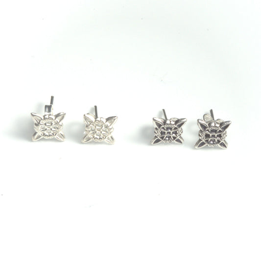 (Varios) Aretes nudito de burja de plata