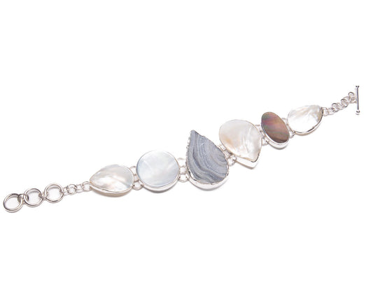 Pulsera concha tornasol y geoda gris de plata mexicana