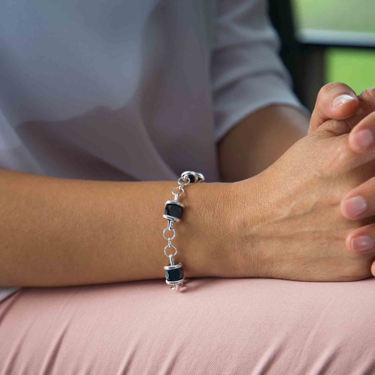 Pulsera de plata con zirconias grandes engarzadas